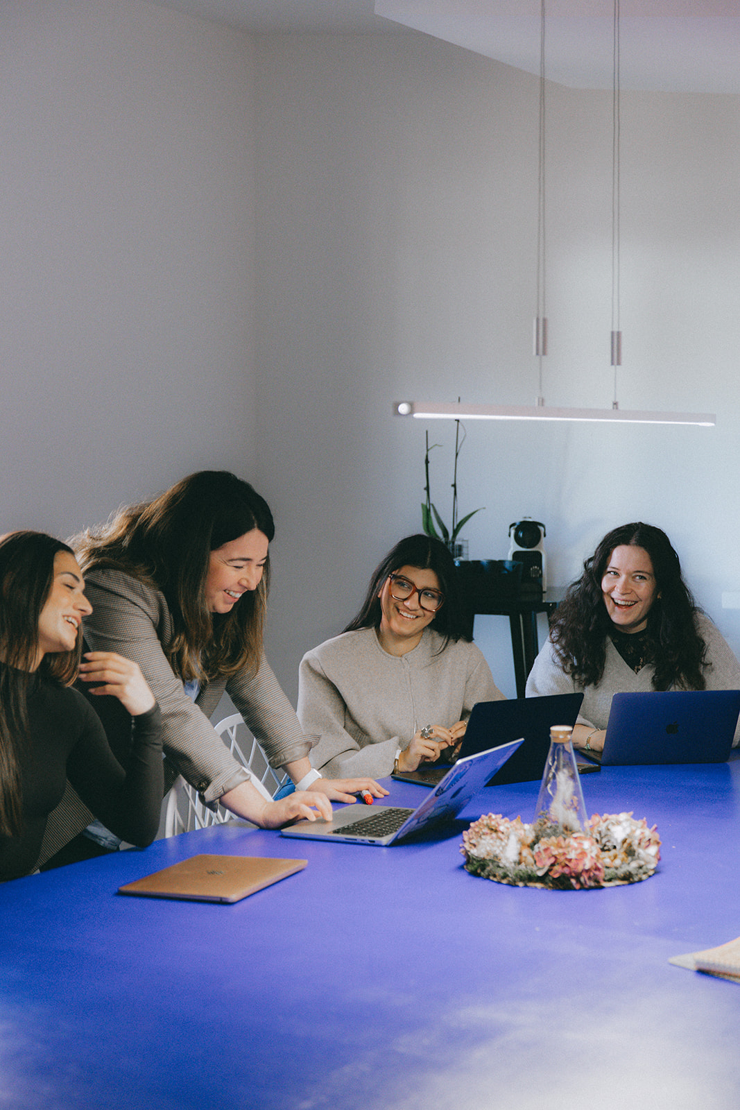 HATO Cowork, salle de réunion, espace de coworking