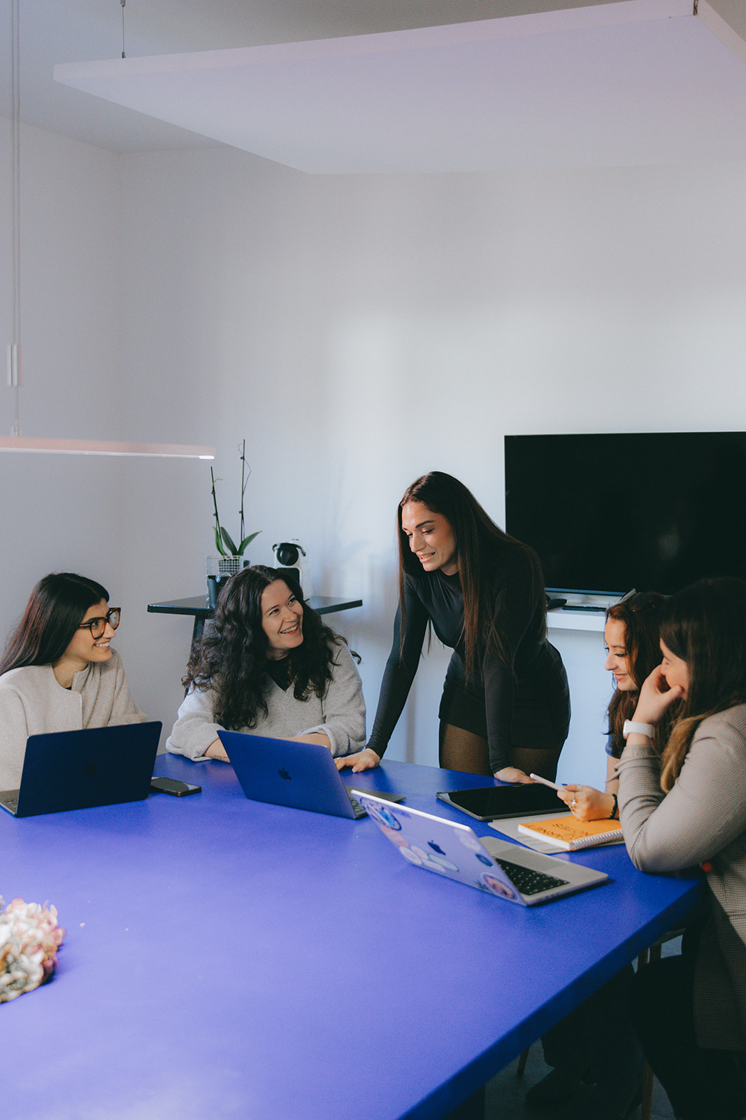 HATO Cowork, salle de réunion, espace de coworking